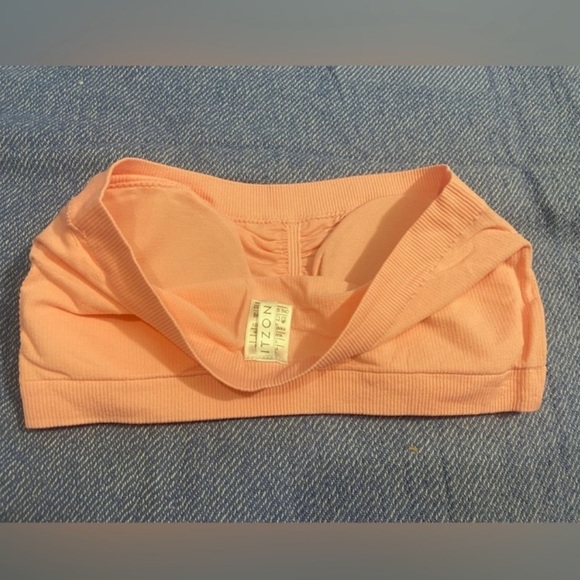 NIP Strapless Seamless Wire-Free Stretchy Bra Pink - Picture 3 of 5